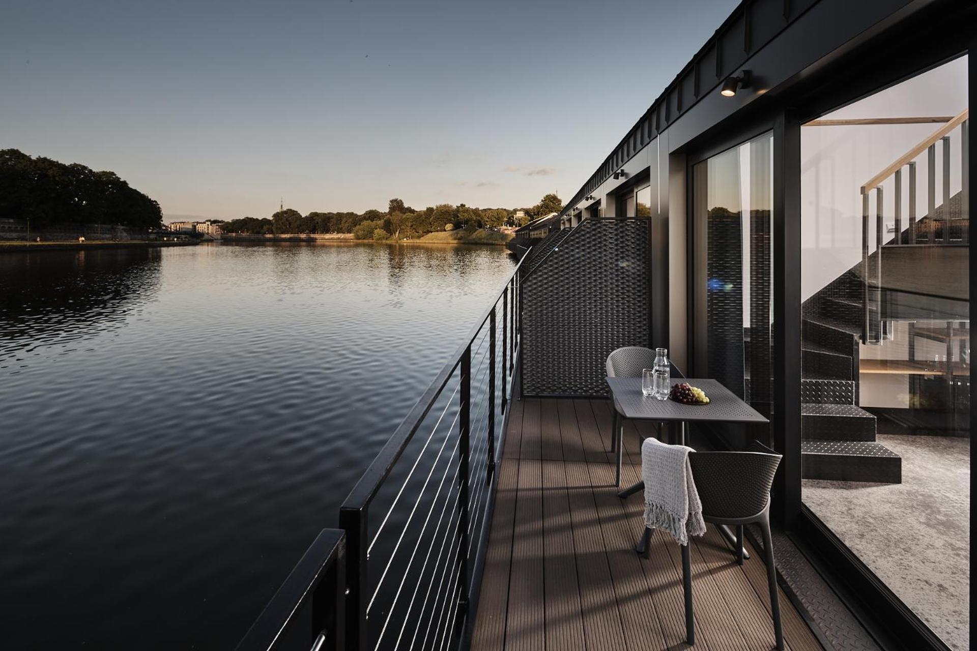 New Port - Premium Floating Aparthotel Krakov Exteriér fotografie